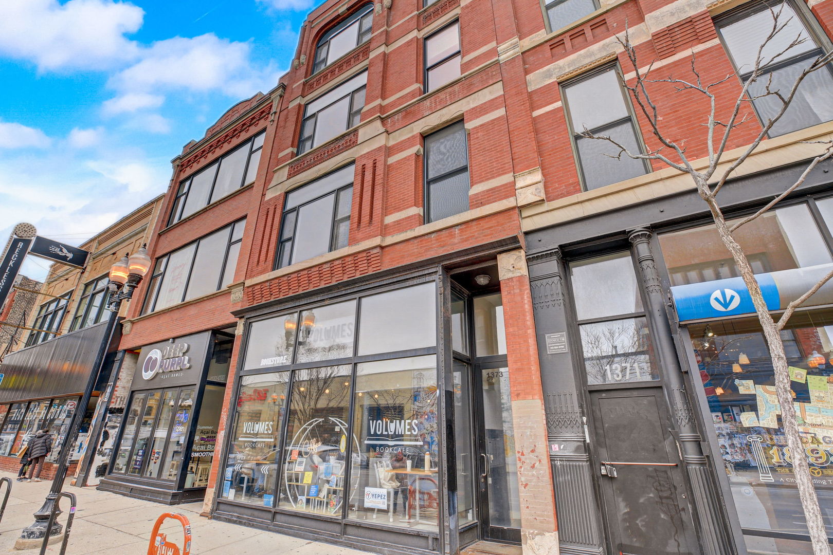 1373 N Milwaukee Avenue Unit: 2