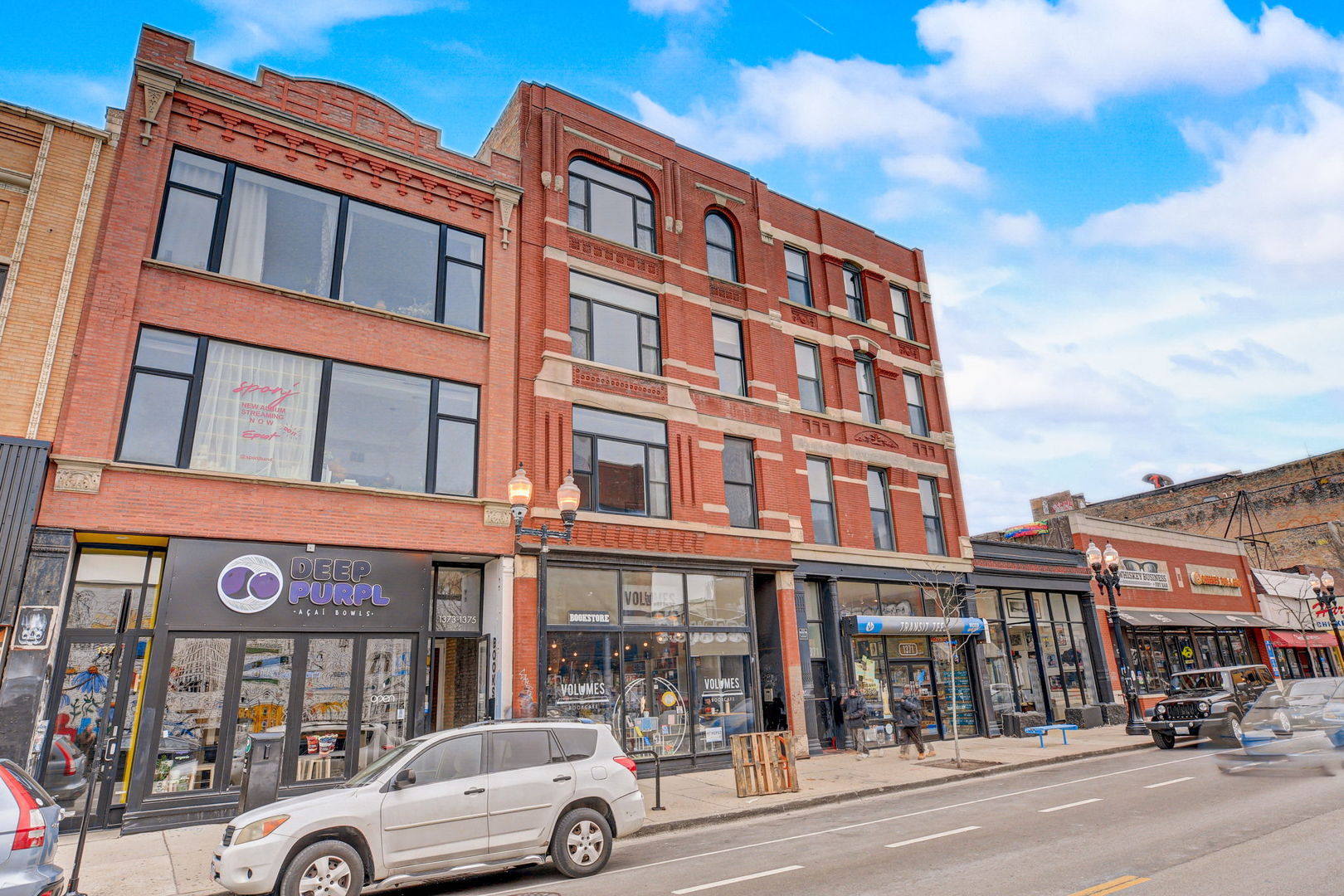 1373 N Milwaukee Avenue Unit: 2