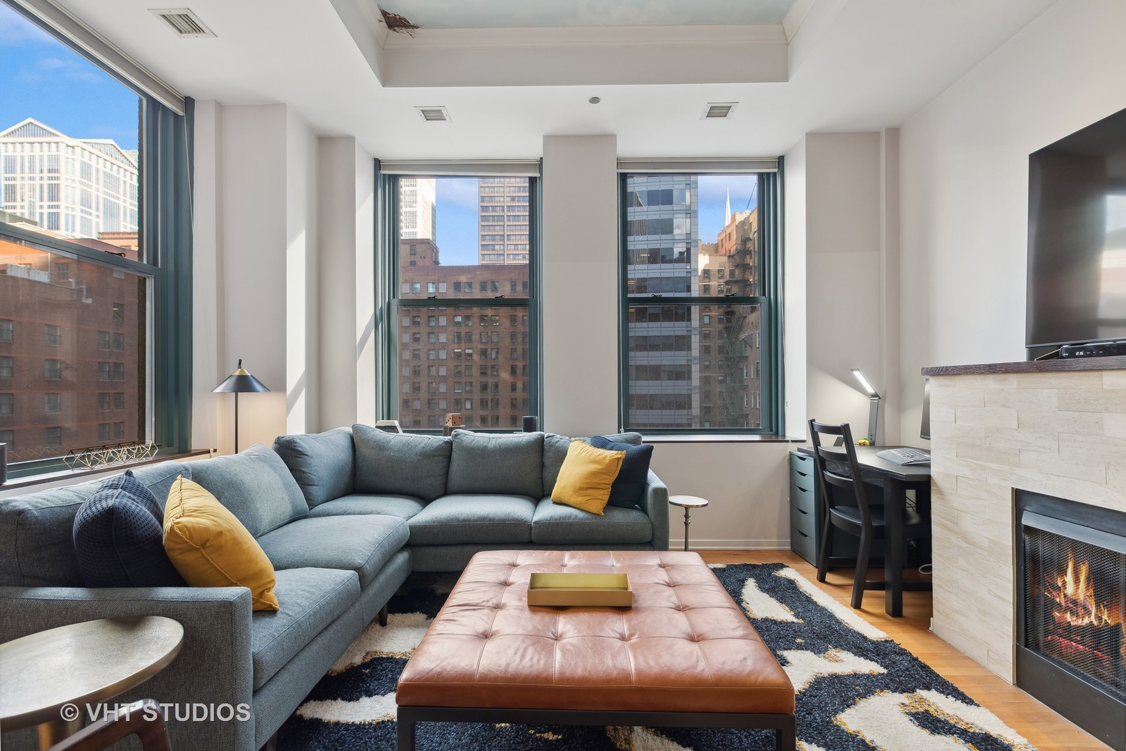 208 W Washington Street Unit: 1504