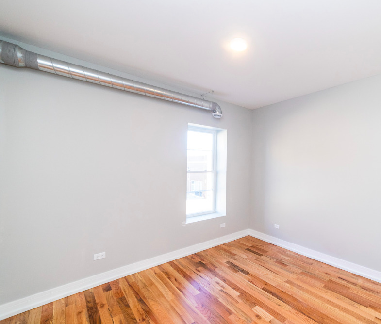 4240 S Cottage Grove Avenue Unit: 2C