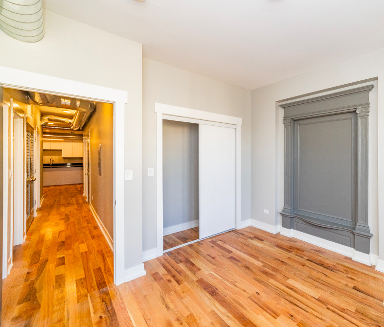 4240 S Cottage Grove Avenue Unit: 2C