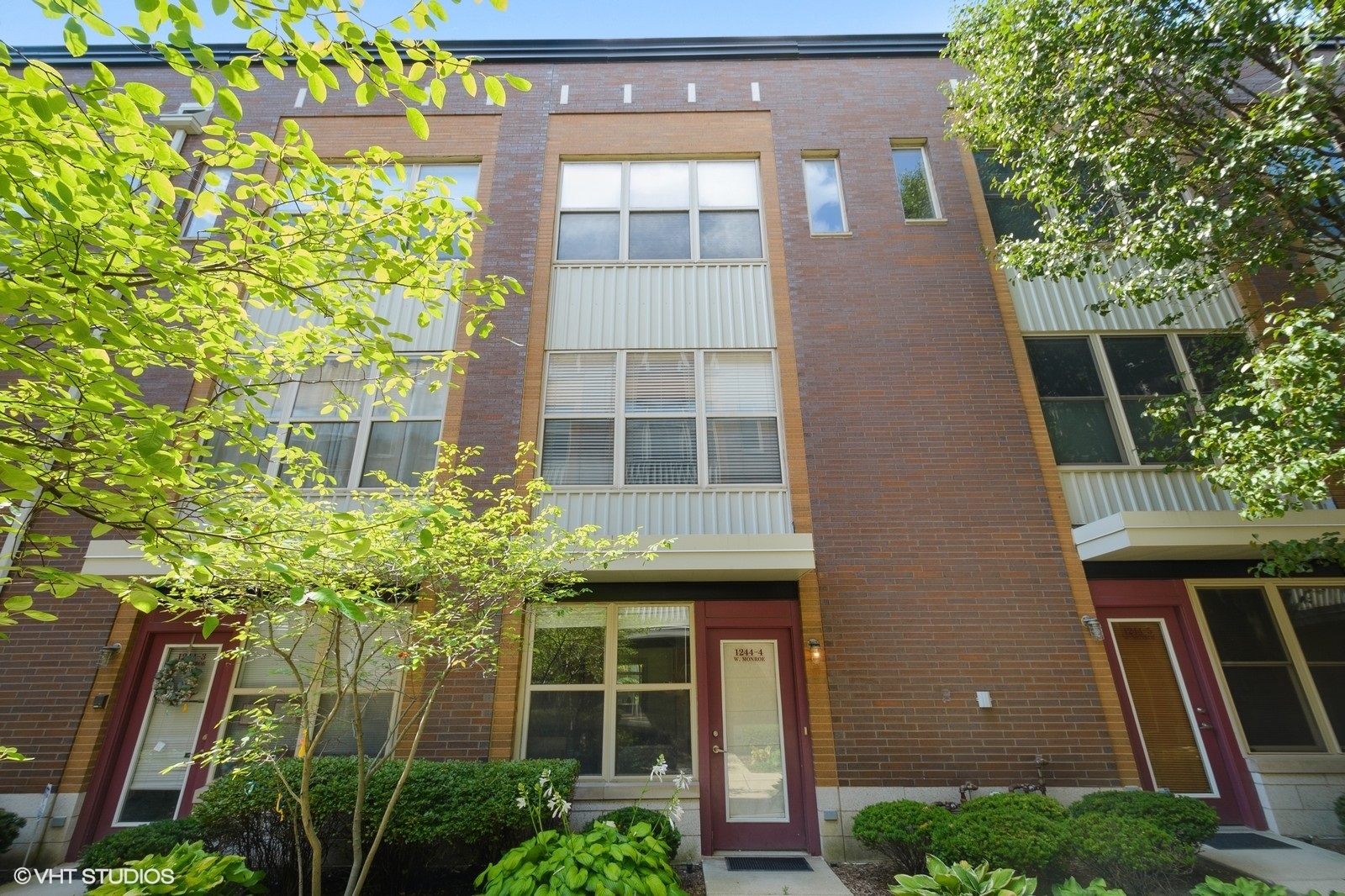 1244 W Monroe Street Unit: 4