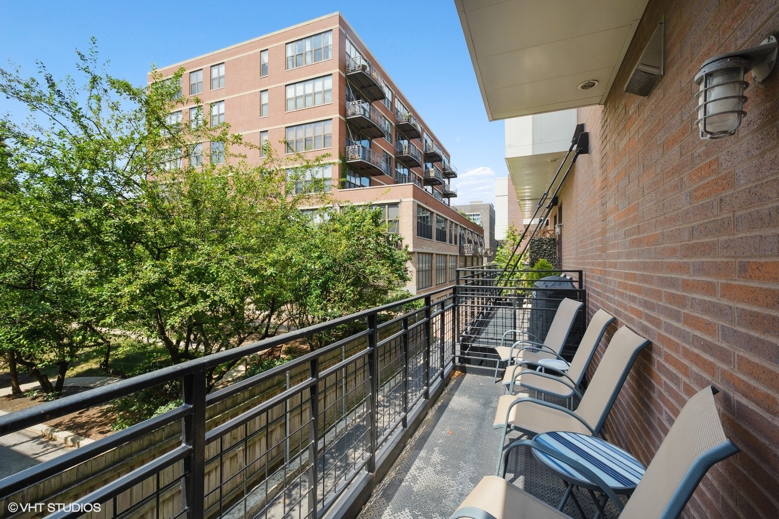 1244 W Monroe Street Unit: 4