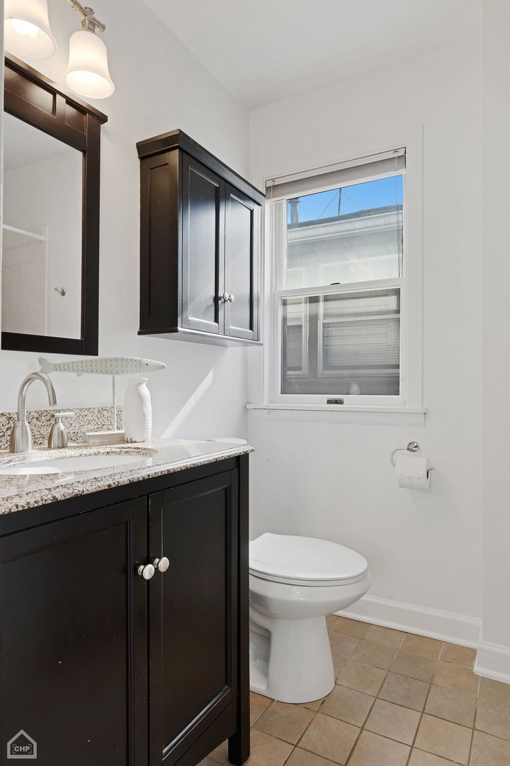 3034 N Seminary Avenue Unit: 3