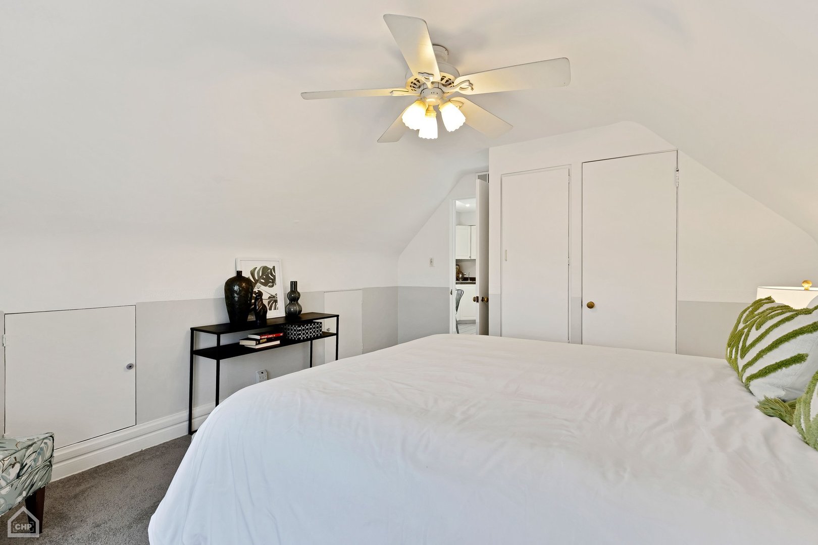 3034 N Seminary Avenue Unit: 3