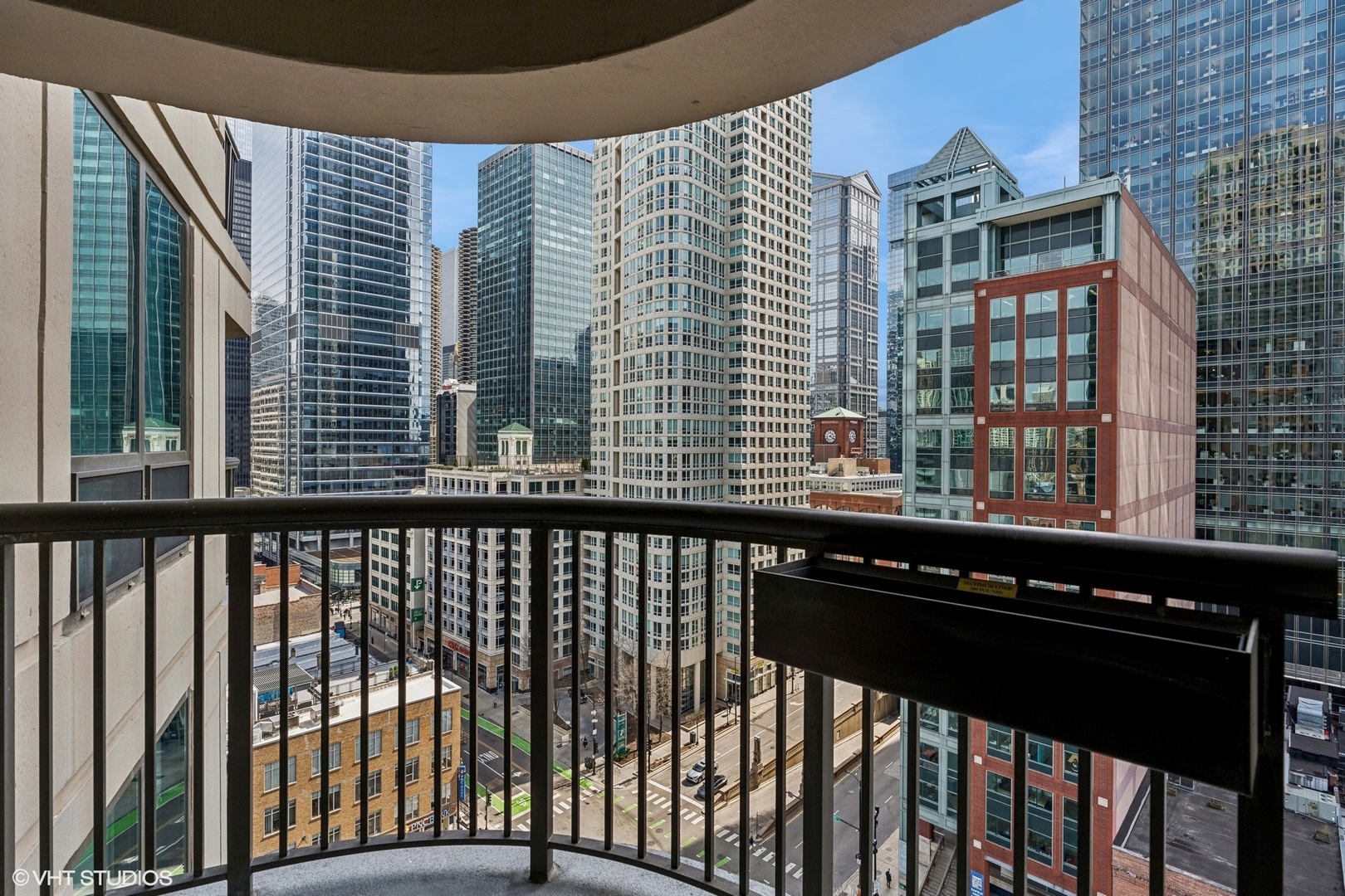 400 N LASALLE Drive Unit: 1507