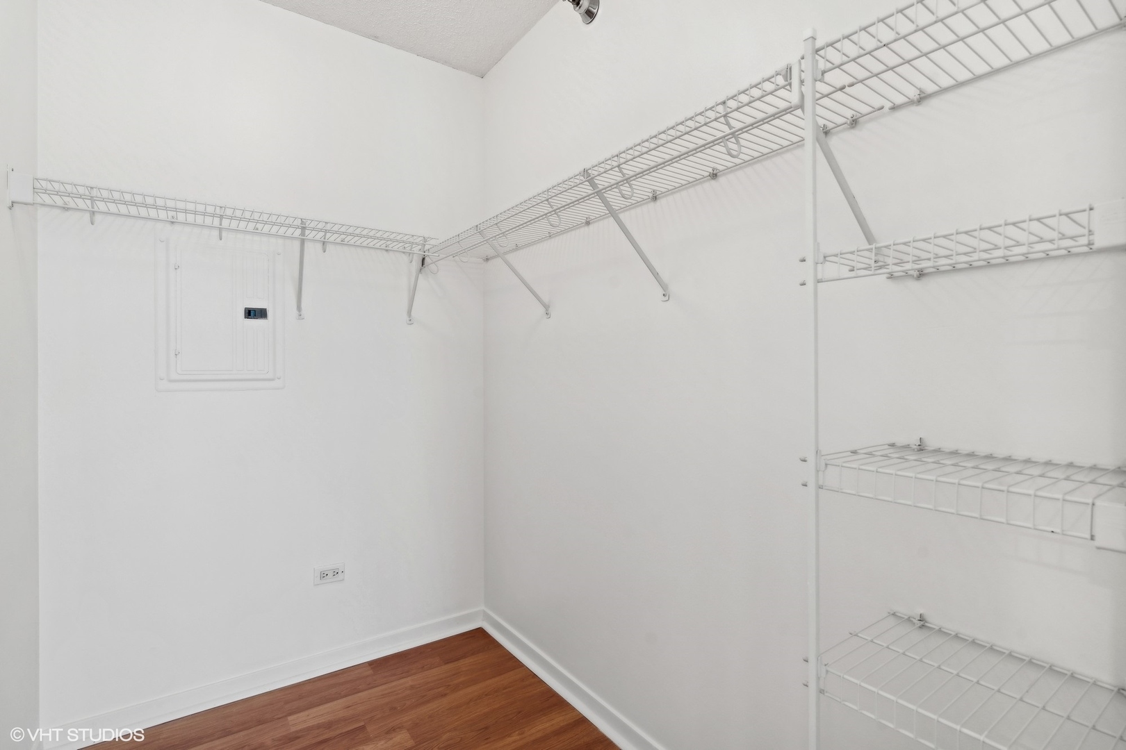 400 N LASALLE Drive Unit: 1507