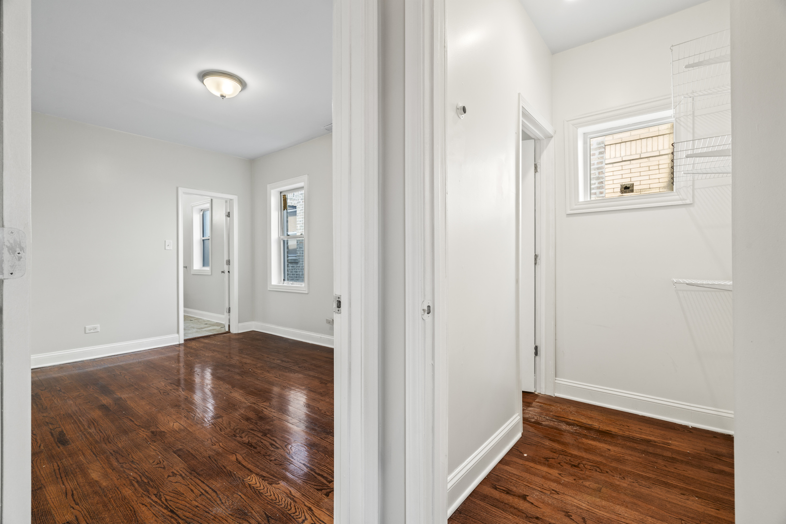 1426 N AUSTIN Boulevard