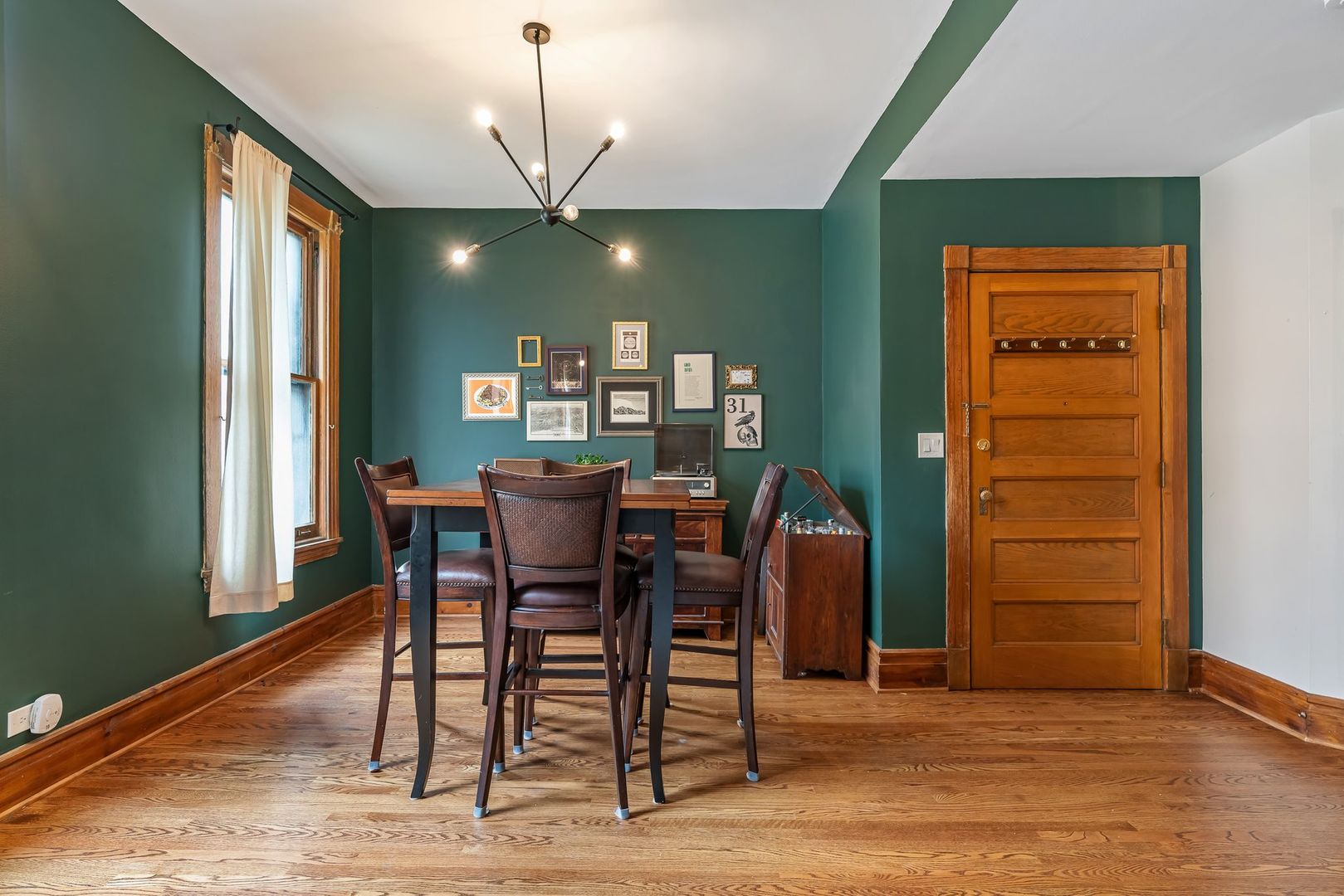 2354 N Cleveland Avenue Unit: 2