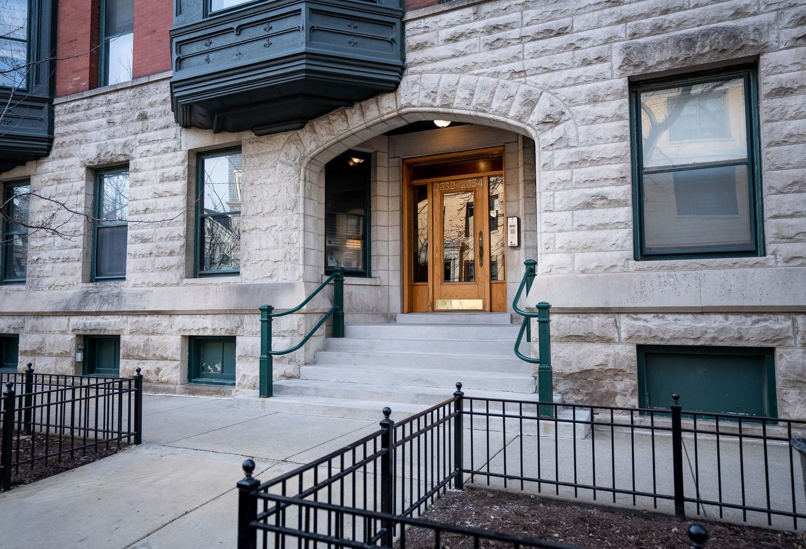 2354 N Cleveland Avenue Unit: 2