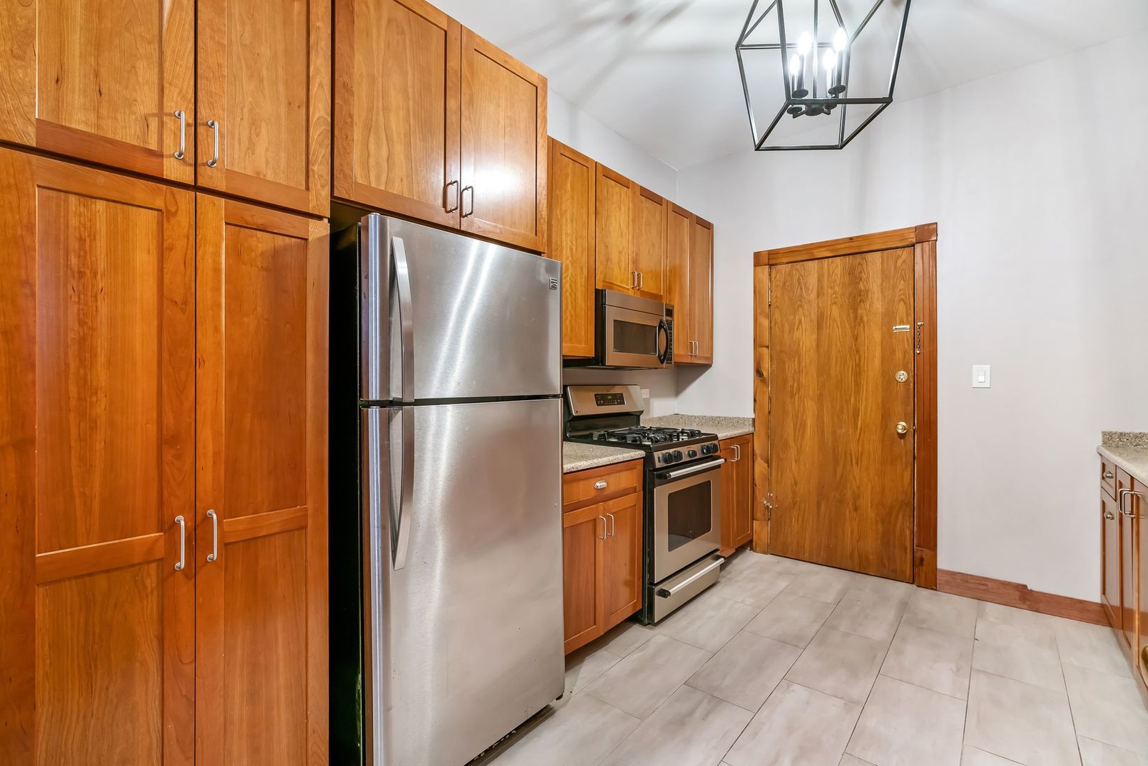2354 N Cleveland Avenue Unit: 2
