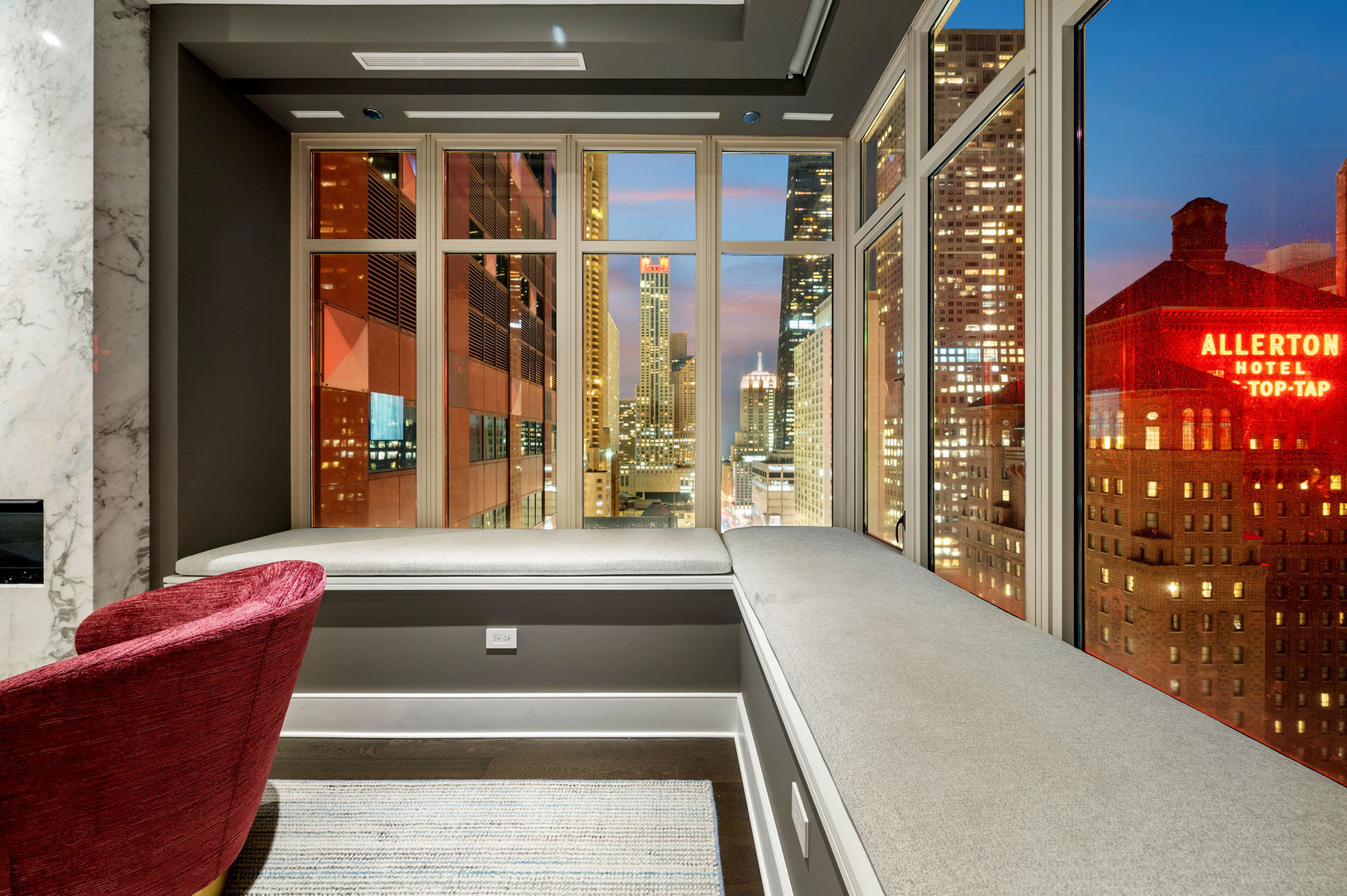 118 E ERIE Street Unit: 24C