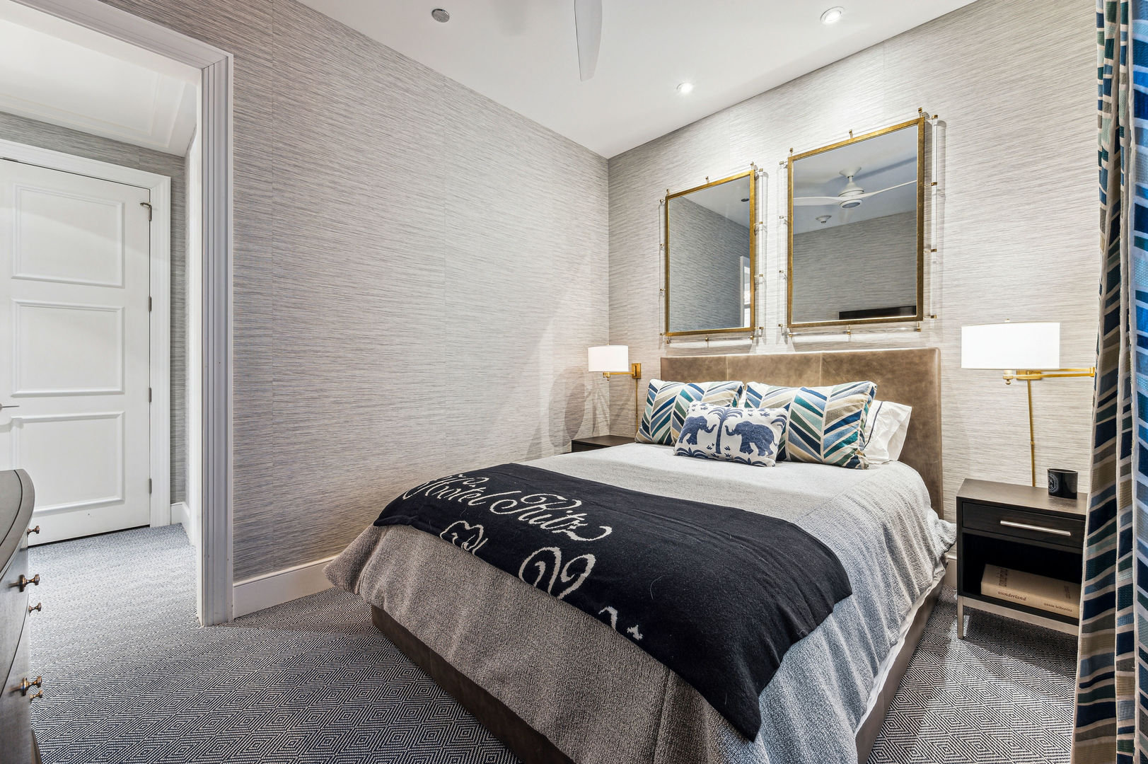 118 E ERIE Street Unit: 24C