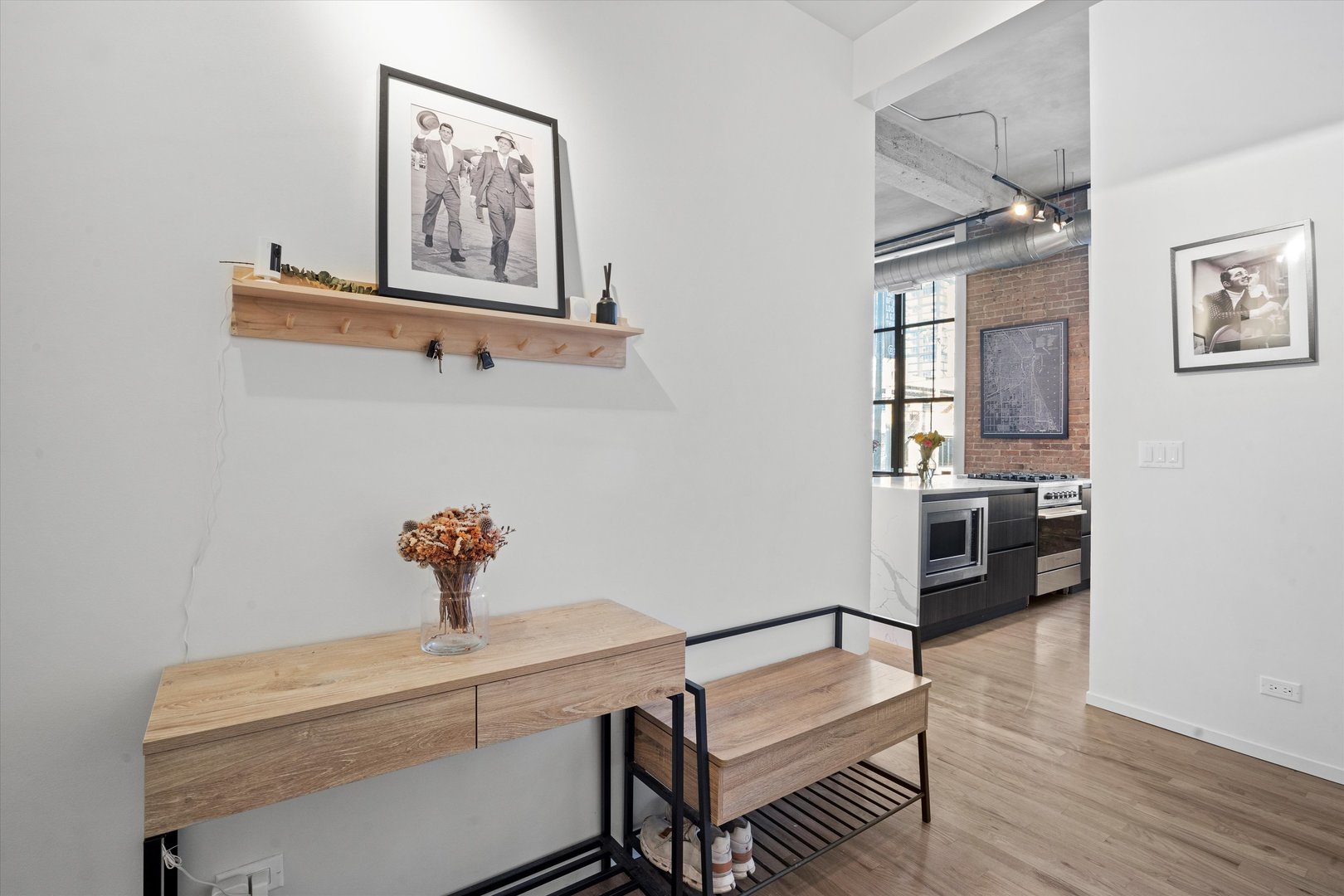817 W Washington Boulevard Unit: 104