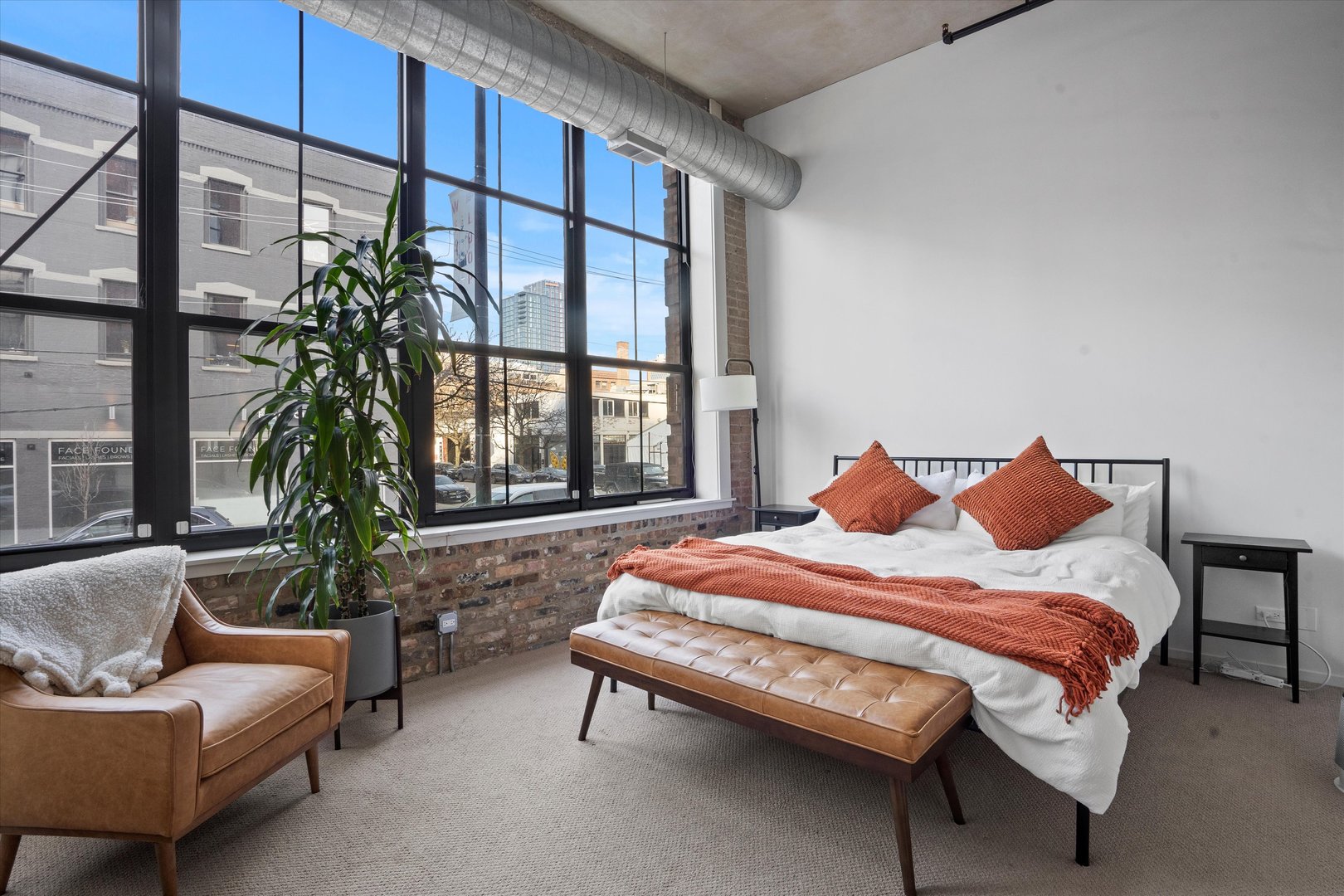 817 W Washington Boulevard Unit: 104