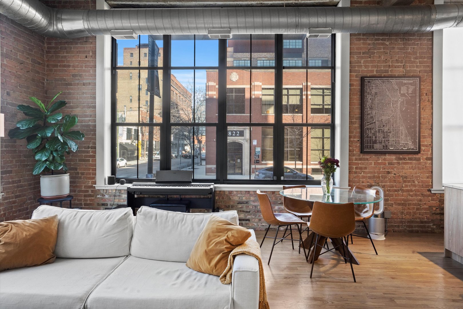 817 W Washington Boulevard Unit: 104