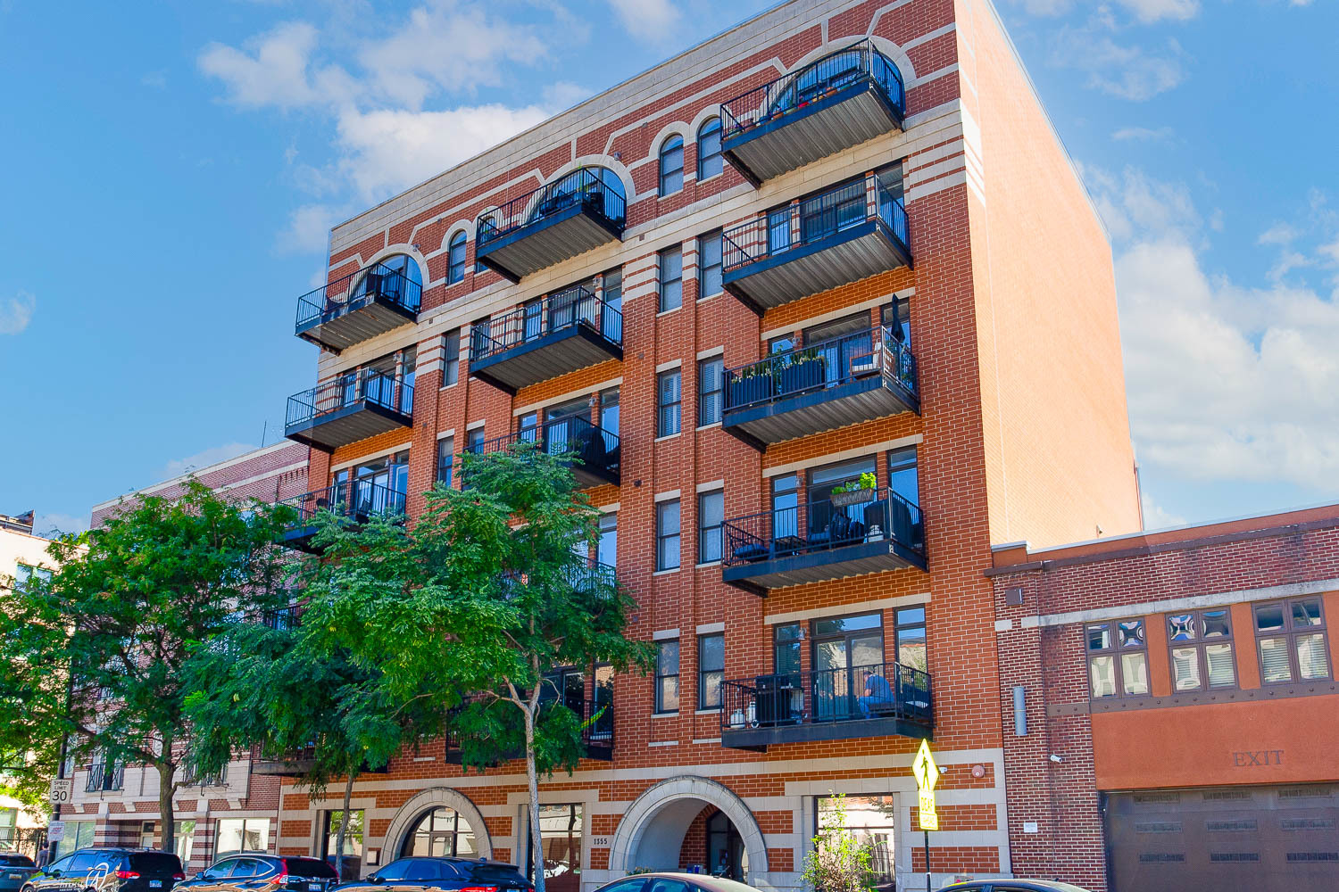 1355 W Washington Boulevard Unit: 4C