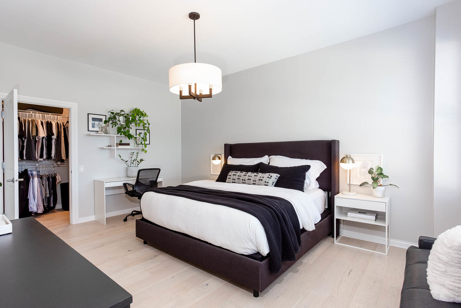 1355 W Washington Boulevard Unit: 4C