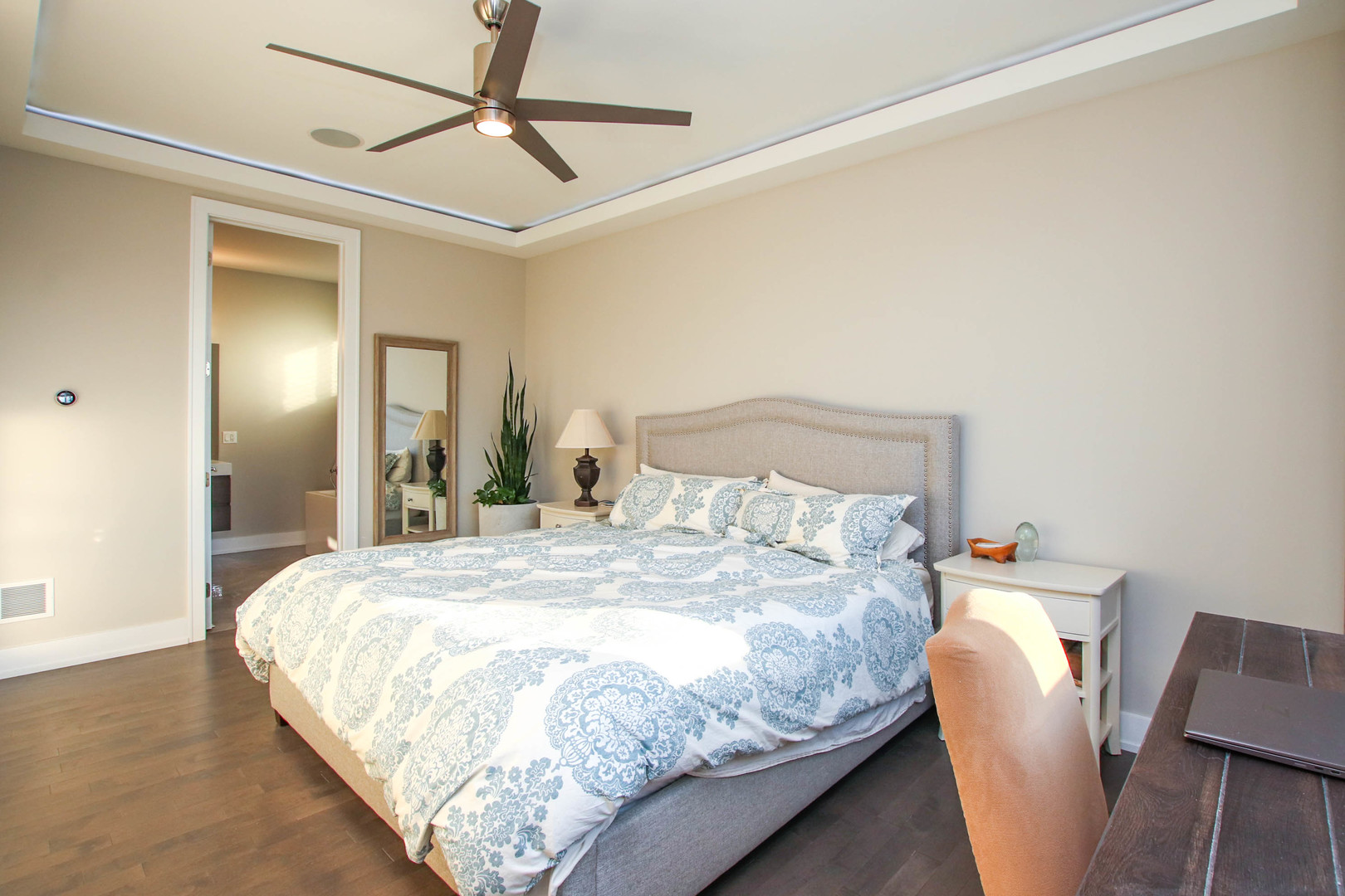 1108 N ASHLAND Avenue Unit: 3