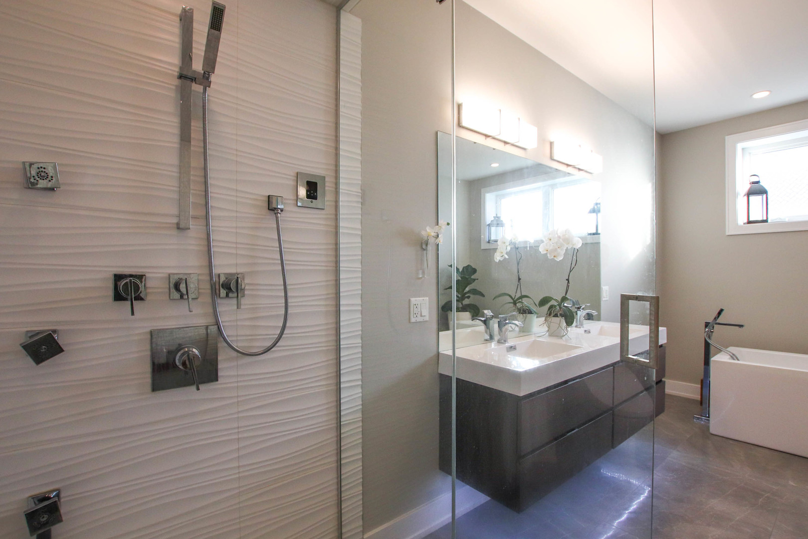 1108 N ASHLAND Avenue Unit: 3