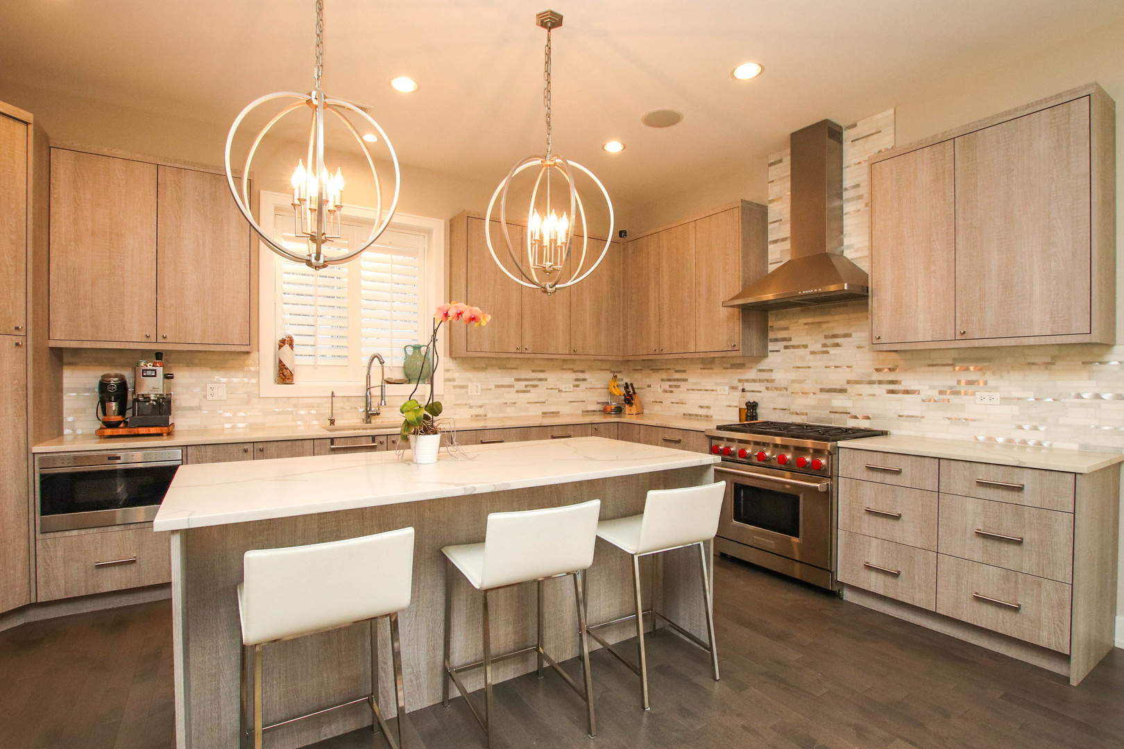 1108 N ASHLAND Avenue Unit: 3