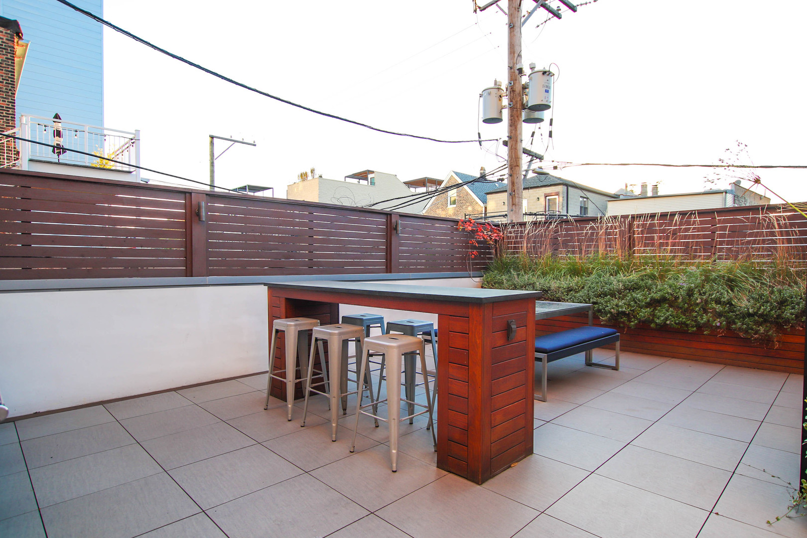 1108 N ASHLAND Avenue Unit: 3