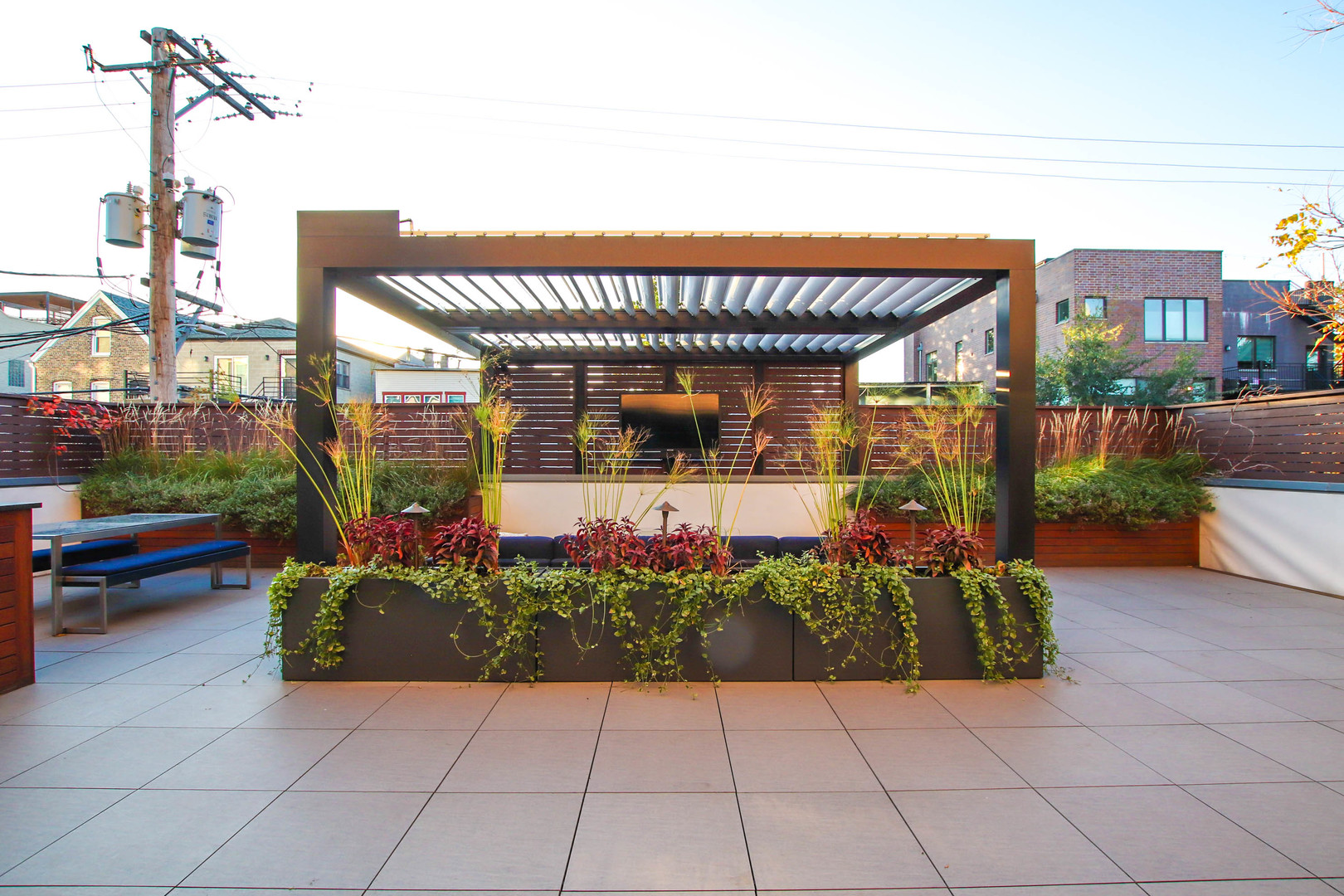 1108 N ASHLAND Avenue Unit: 3