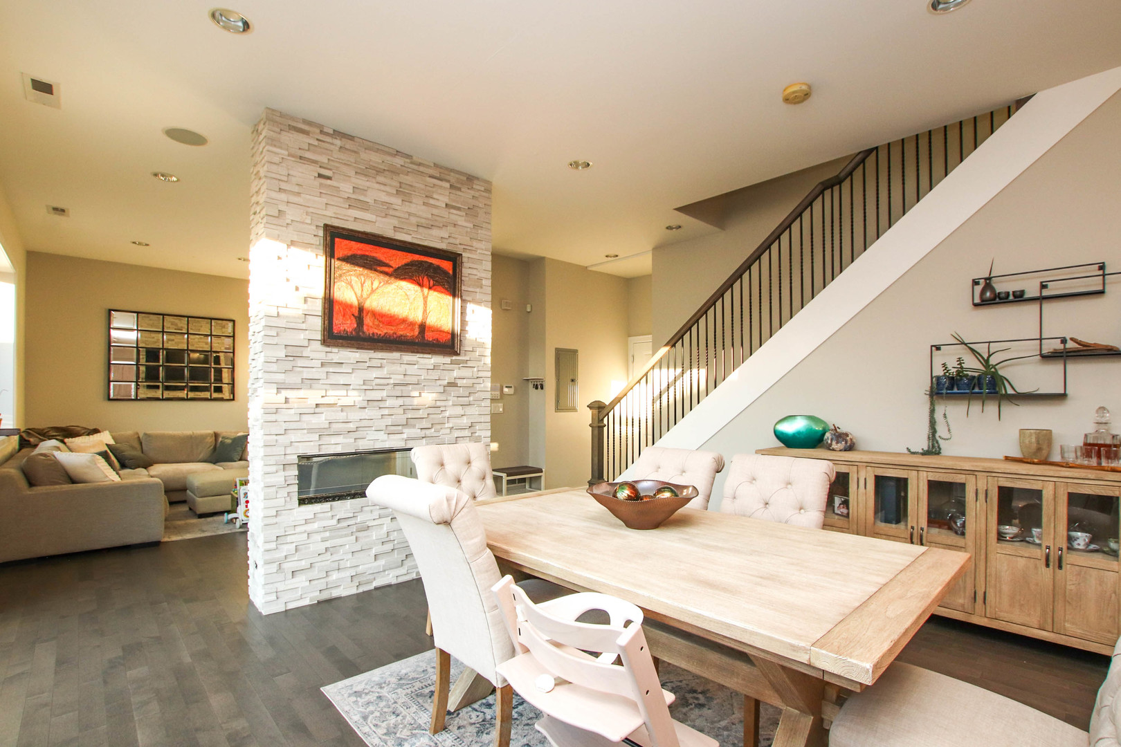 1108 N ASHLAND Avenue Unit: 3