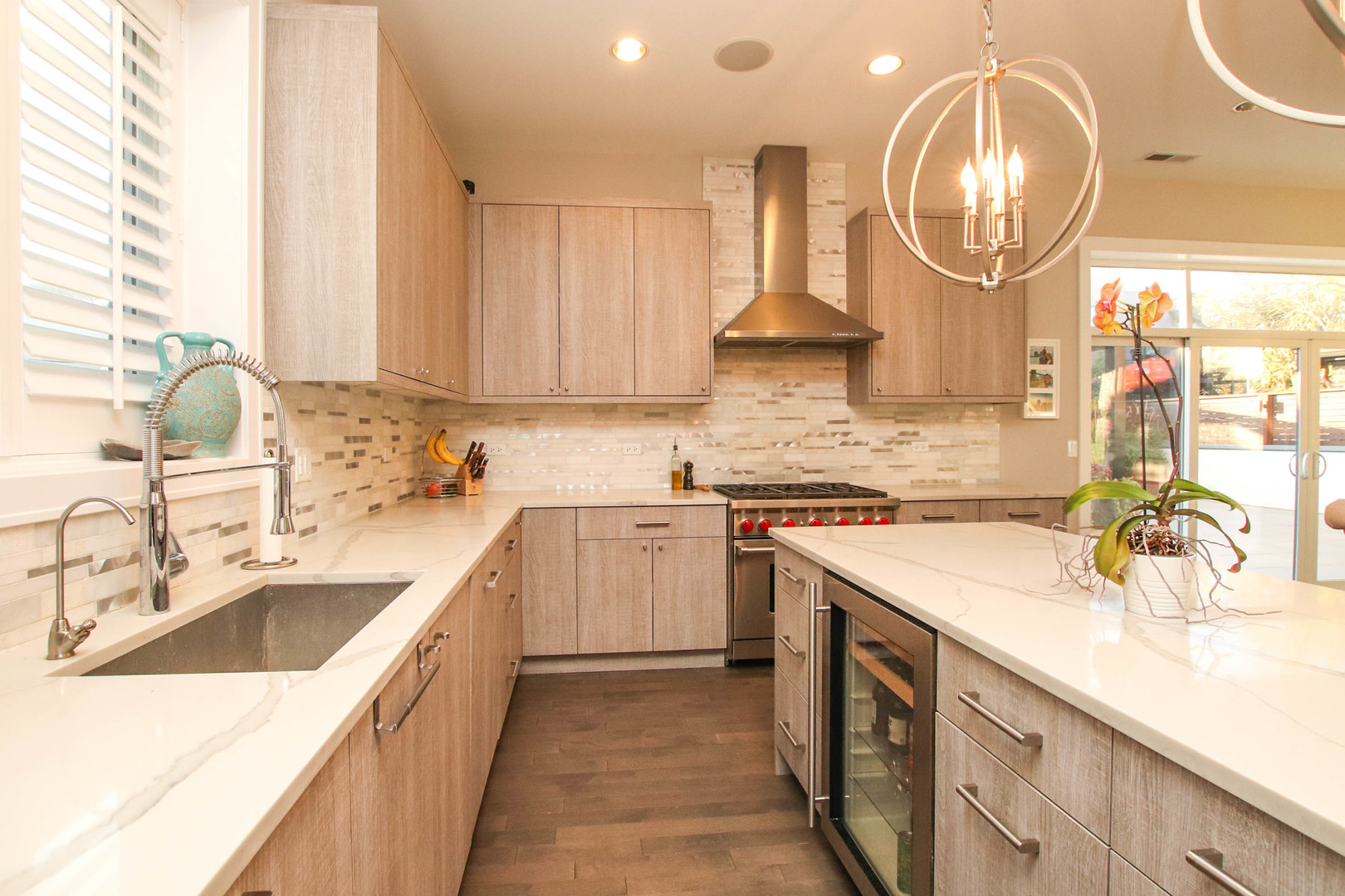 1108 N ASHLAND Avenue Unit: 3