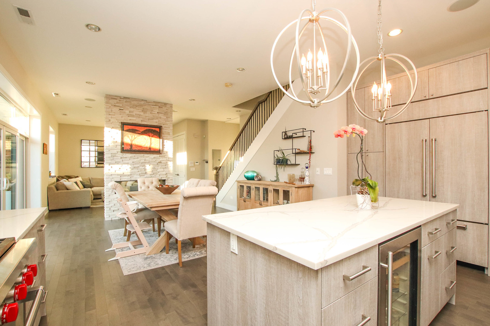 1108 N ASHLAND Avenue Unit: 3