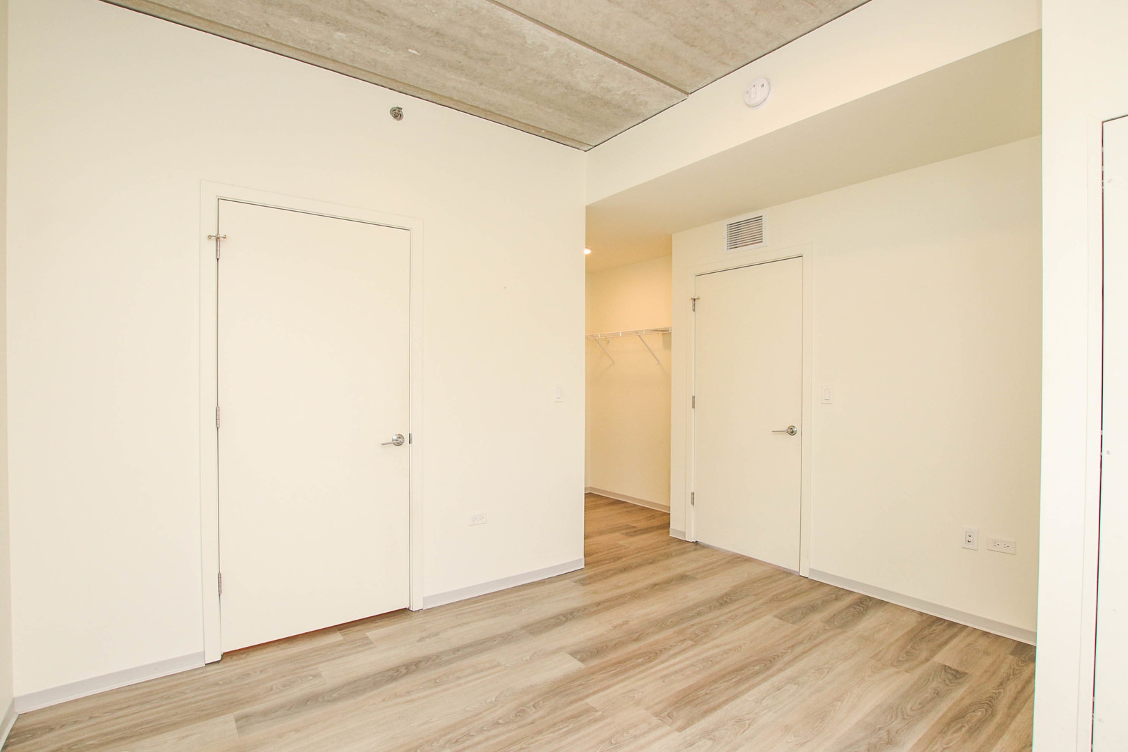 343 W Schiller Street Unit: 701