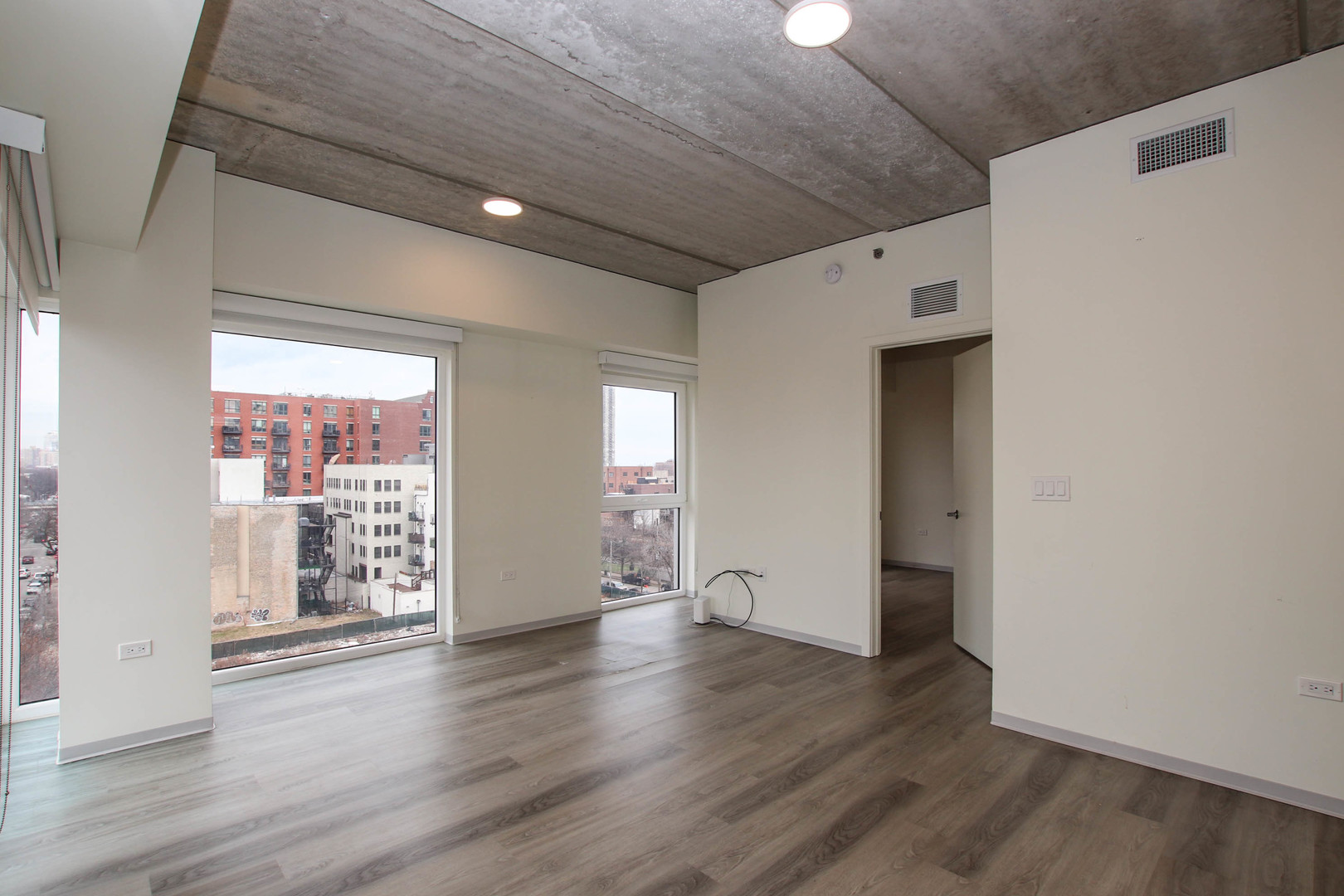 343 W Schiller Street Unit: 701
