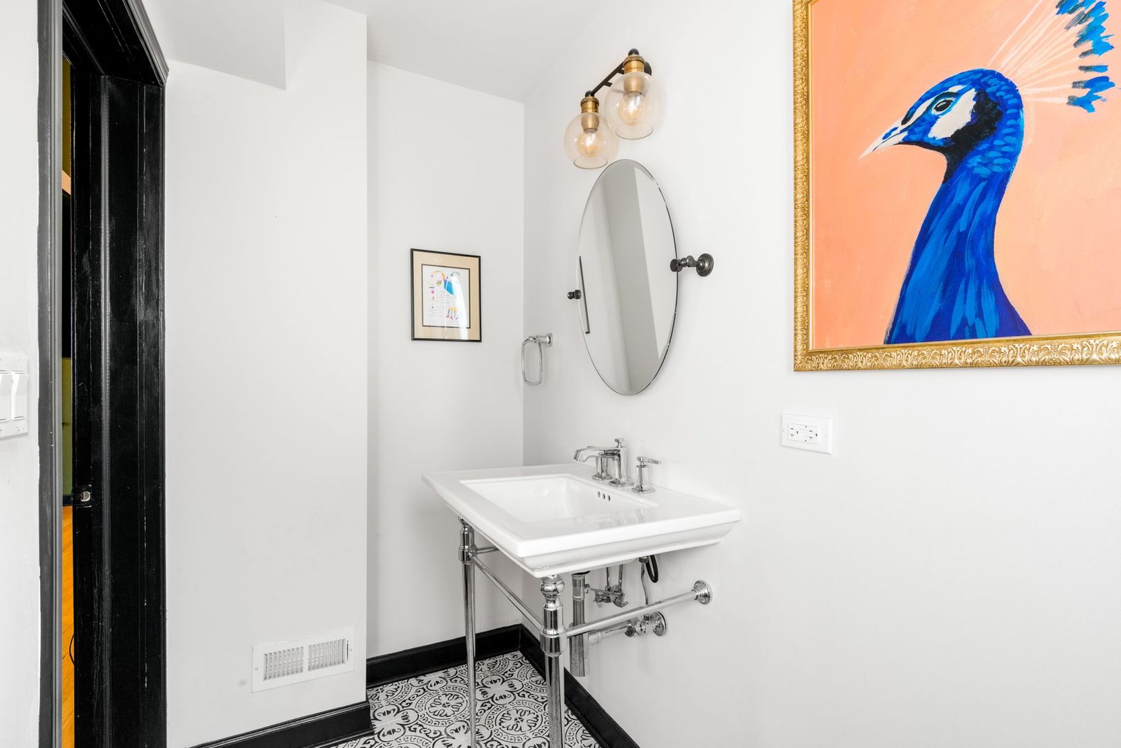 3738 N Monticello Avenue