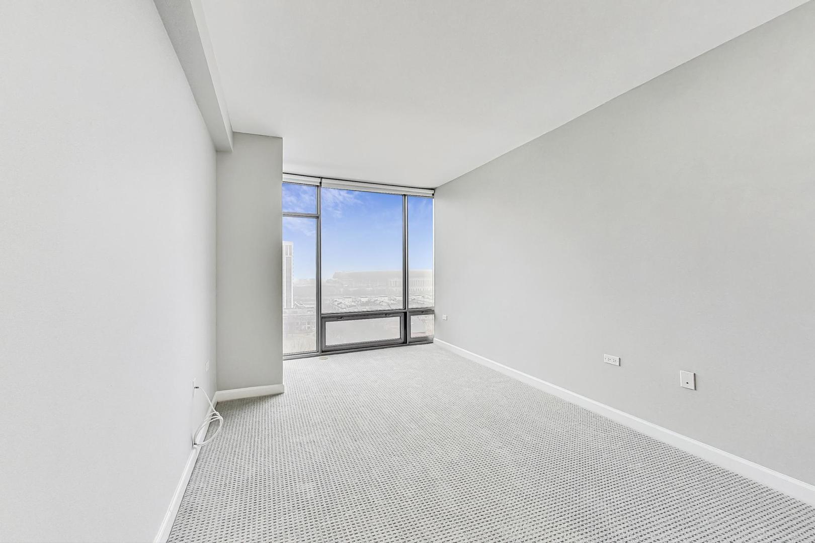 100 E 14th Street Unit: 1202
