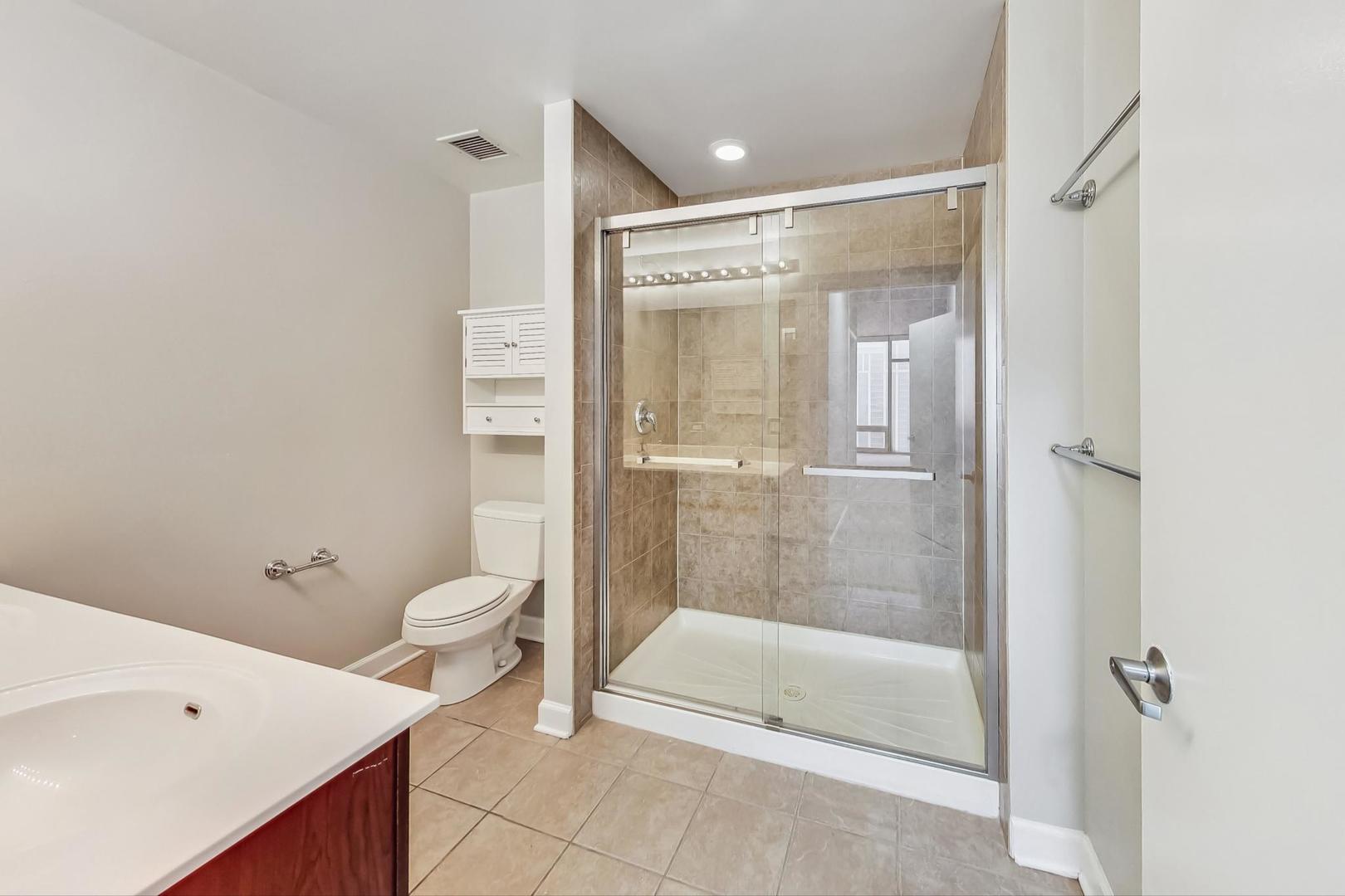 100 E 14th Street Unit: 1202