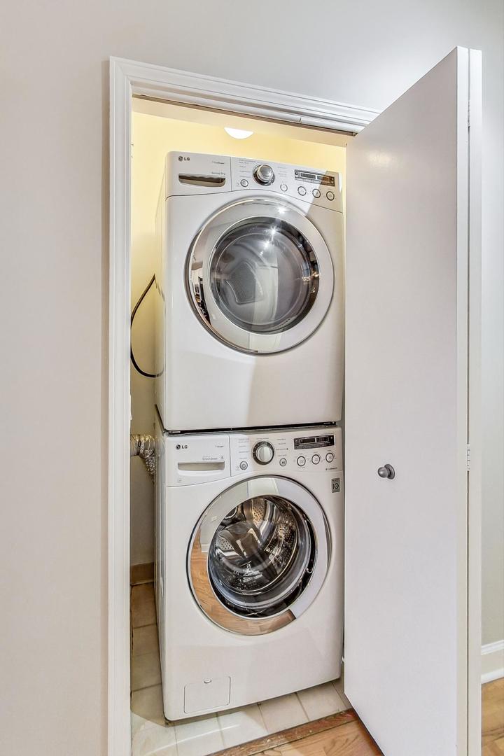 100 E 14th Street Unit: 1202