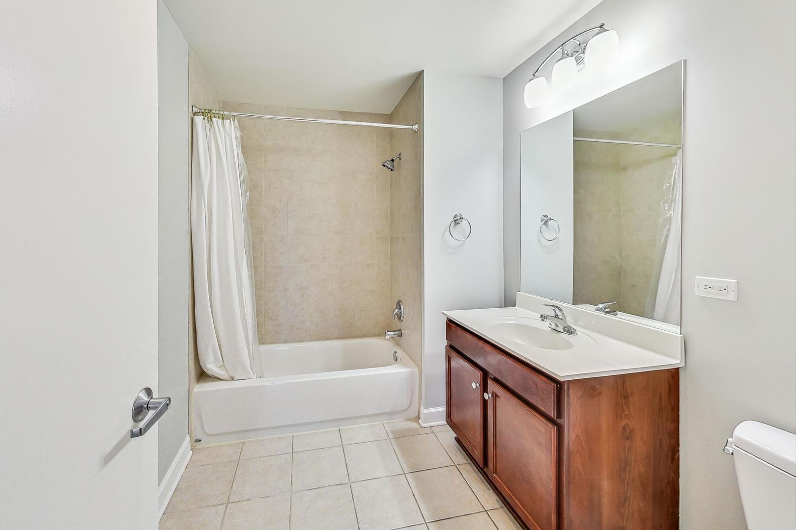 100 E 14th Street Unit: 1202