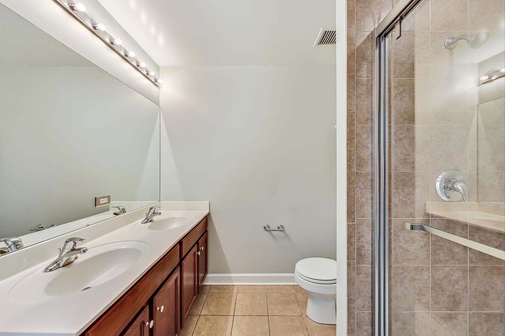 100 E 14th Street Unit: 1202