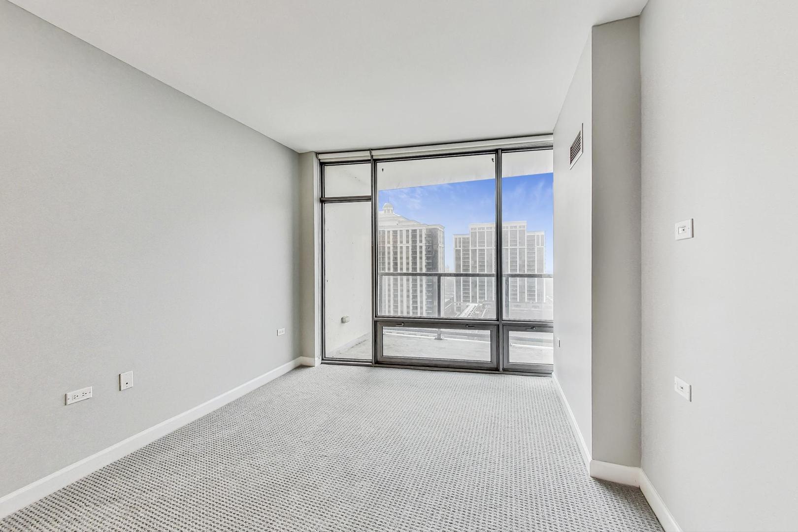 100 E 14th Street Unit: 1202