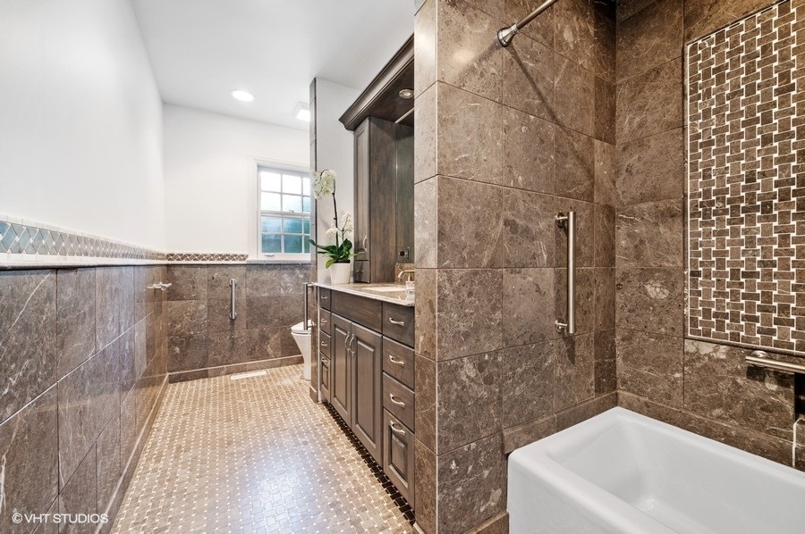 2602 Greenleaf Avenue