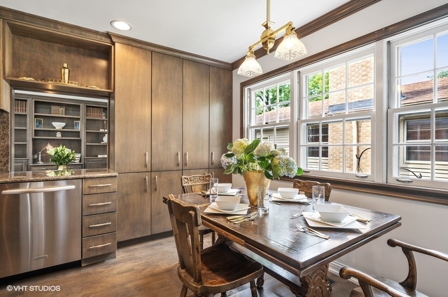 2602 Greenleaf Avenue