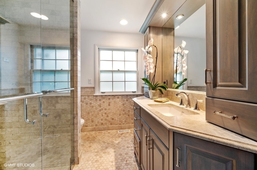 2602 Greenleaf Avenue