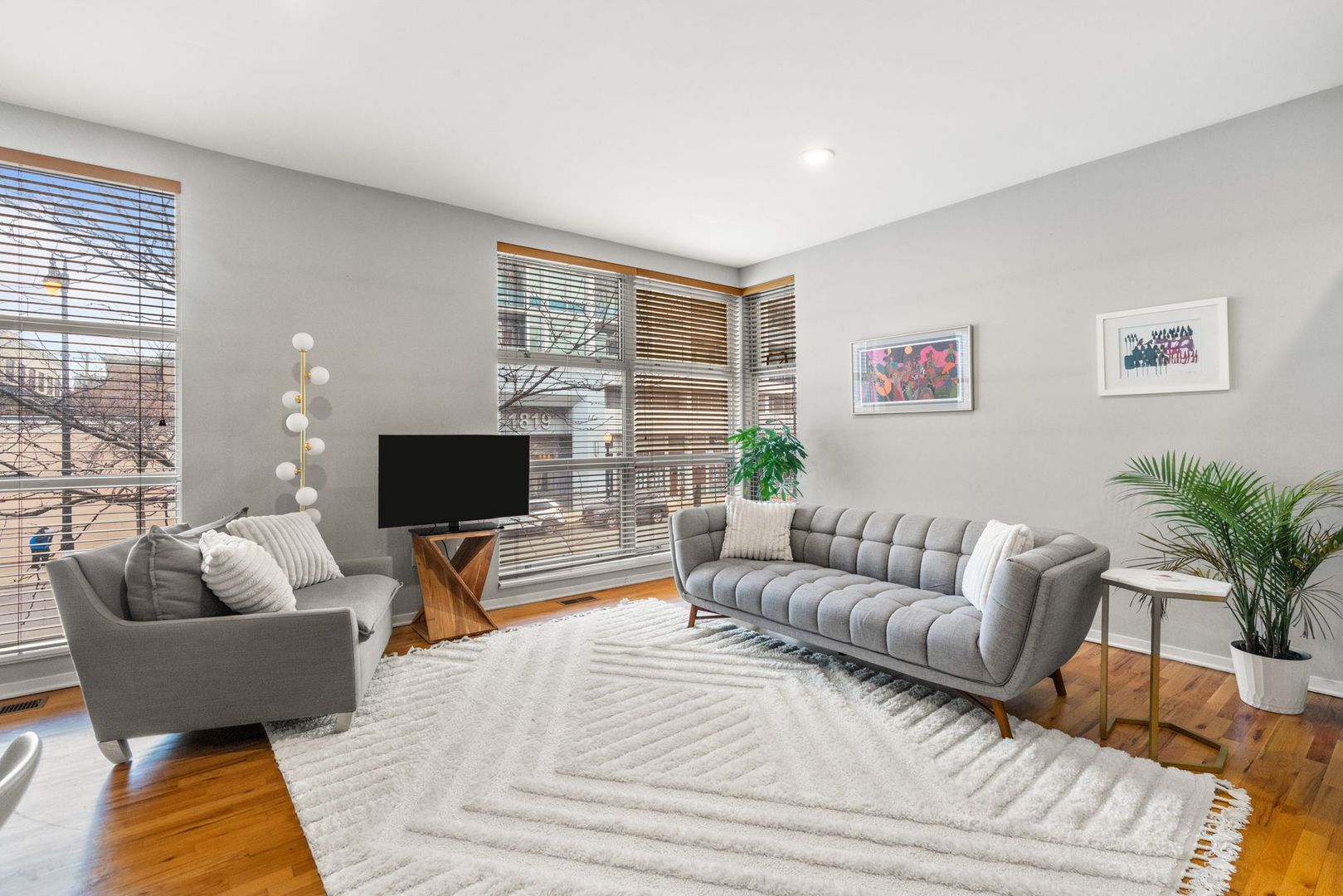 1808 S Michigan Avenue Unit: 34