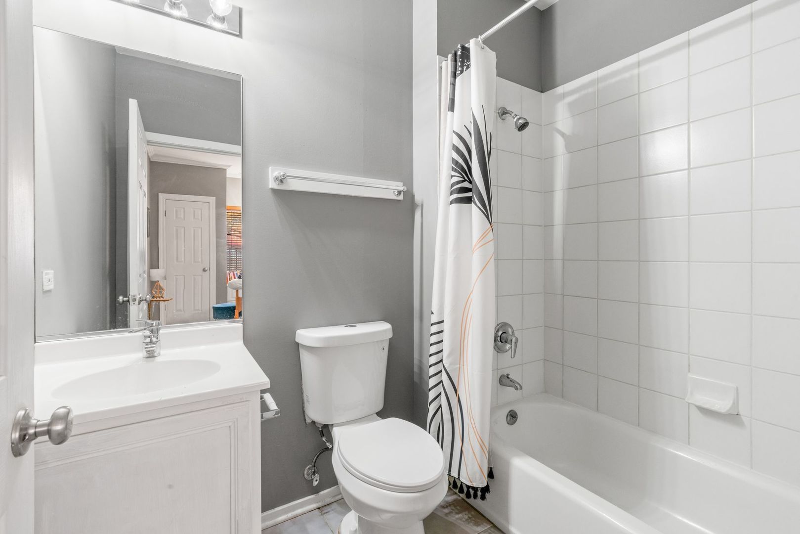 1808 S Michigan Avenue Unit: 34