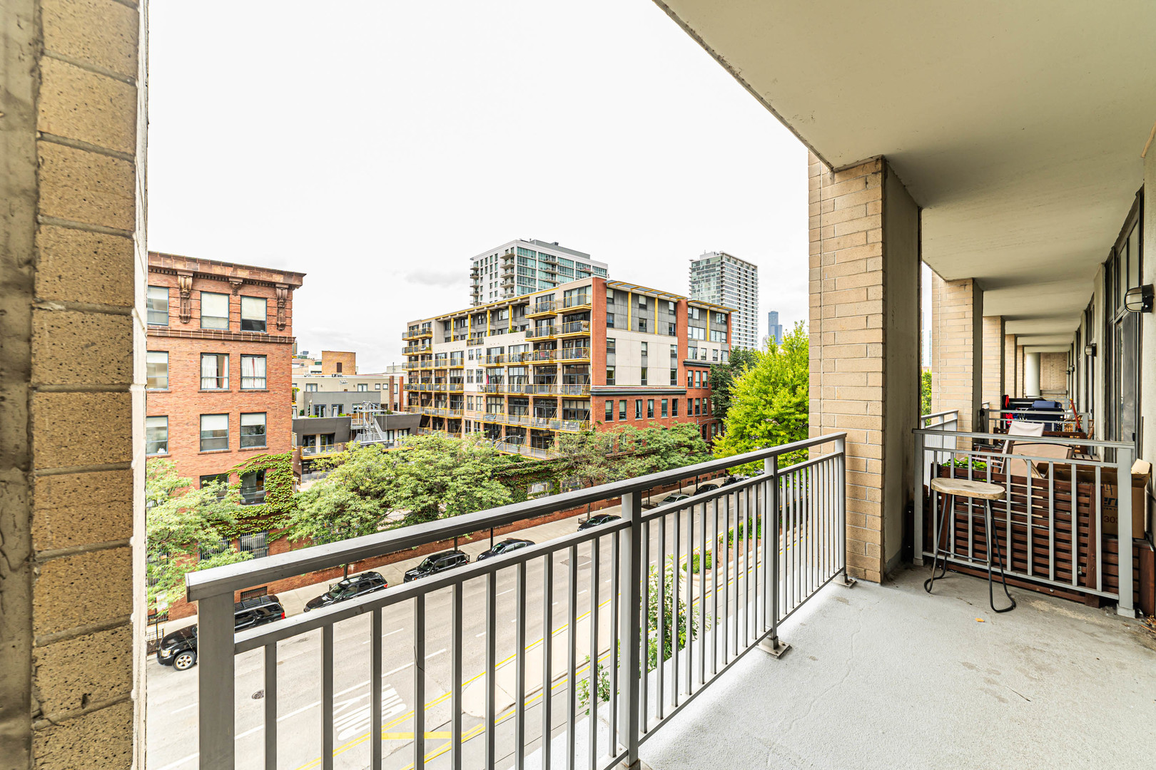 212 E CULLERTON Street Unit: 407