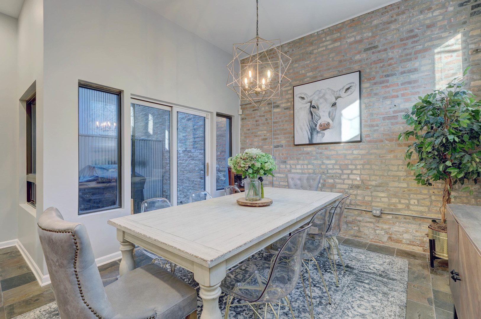 1424 W Grand Avenue Unit: 1