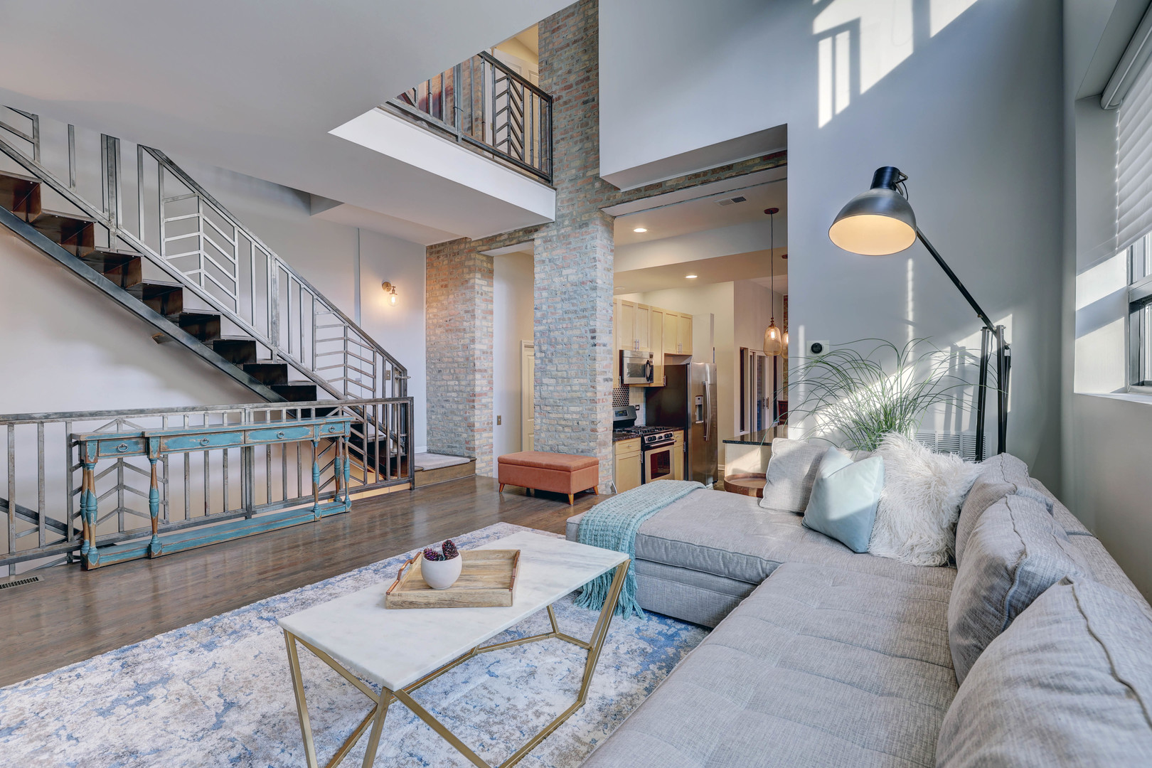 1424 W Grand Avenue Unit: 1