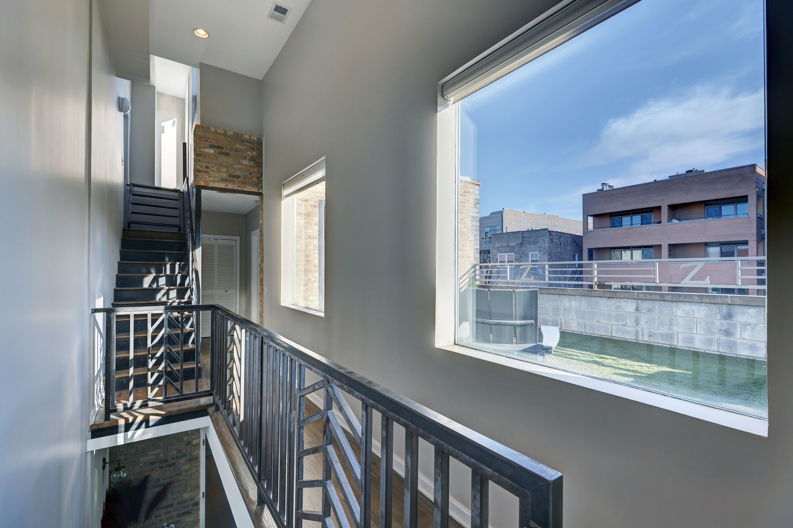 1424 W Grand Avenue Unit: 1