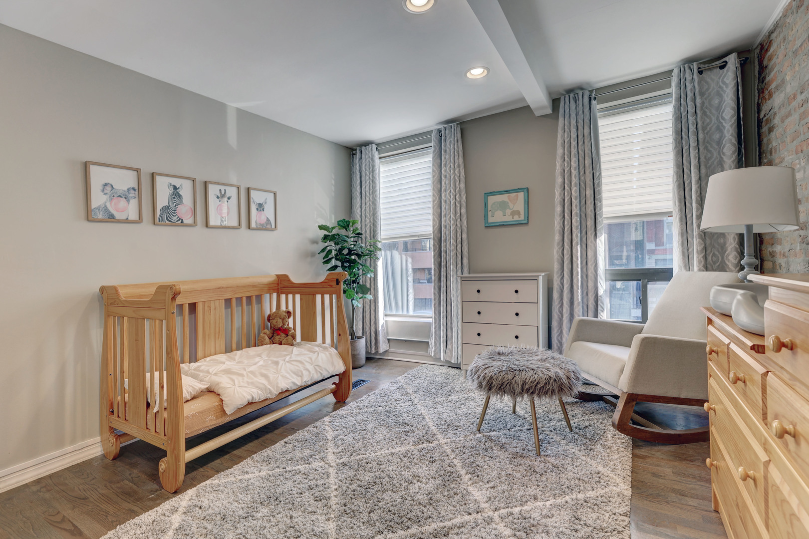 1424 W Grand Avenue Unit: 1