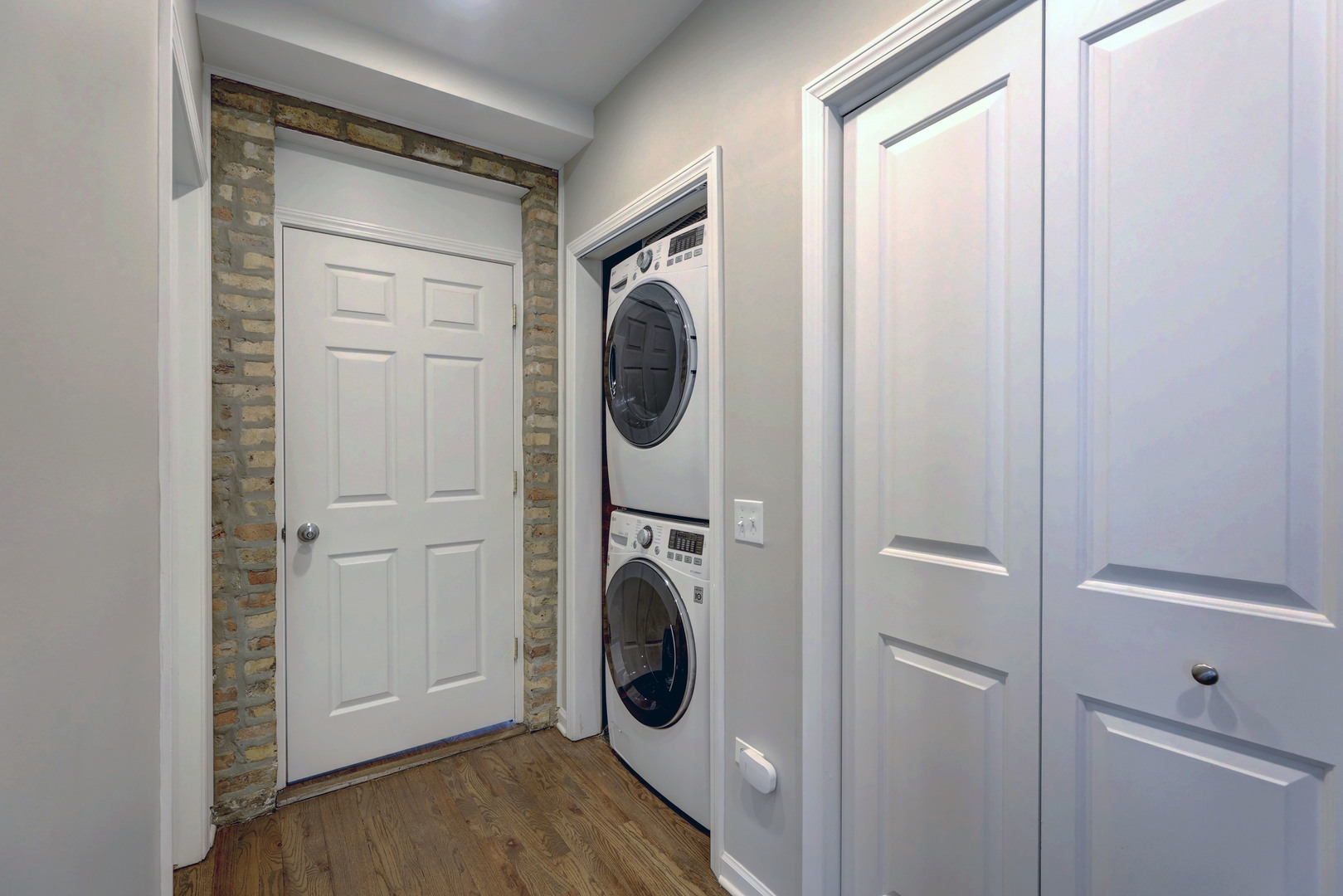 1424 W Grand Avenue Unit: 1